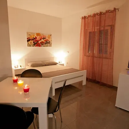 Apartment 2 *
