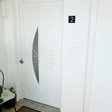 2 * Zadar